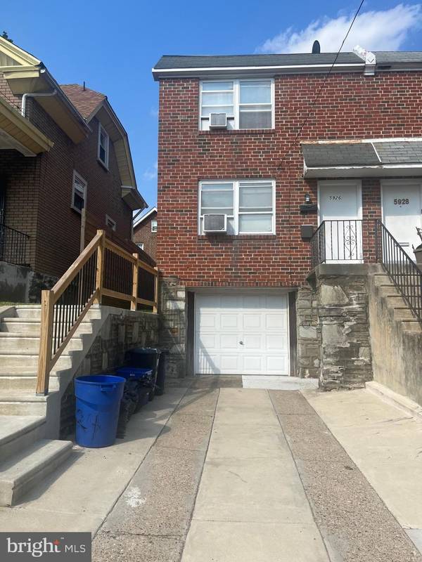 5926 N WARNOCK ST, Philadelphia, PA 19141