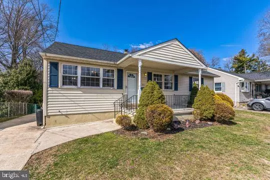 304 OTTER BRANCH DR, Magnolia, NJ 08049