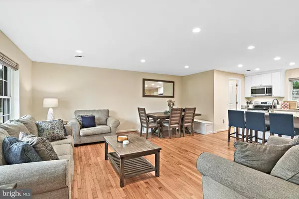 Warrenton, VA 20187,5247 GRAYSTONE RD