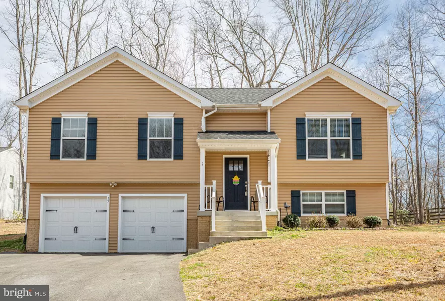 15 TARA LN, Stafford, VA 22554