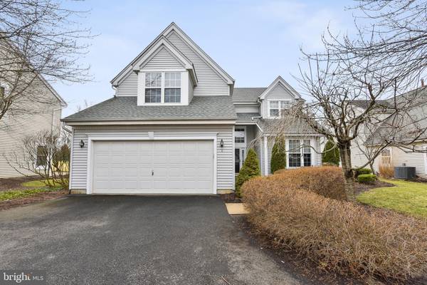 8 GREENWICH CT, Monroe Township, NJ 08831