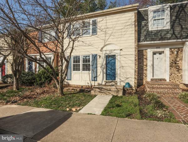 4918 MCFARLAND DR, Fairfax, VA 22032