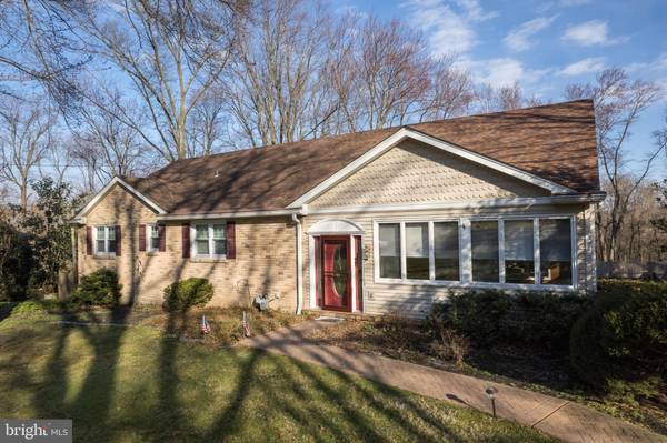 584 APPLEWOOD DR, Fort Washington, PA 19034