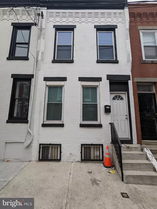 1332 W SILVER ST, Philadelphia, PA 19132