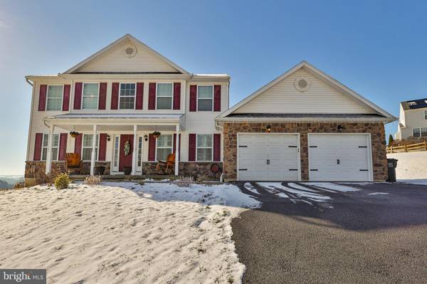 4916 COATBRIDGE LN, Walnutport, PA 18088