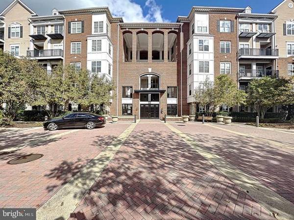 501 HUNGERFORD DR #149, Rockville, MD 20850