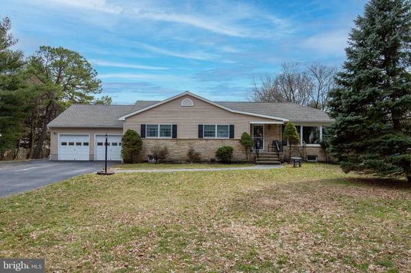 45 HART AVE, Hopewell, NJ 08525