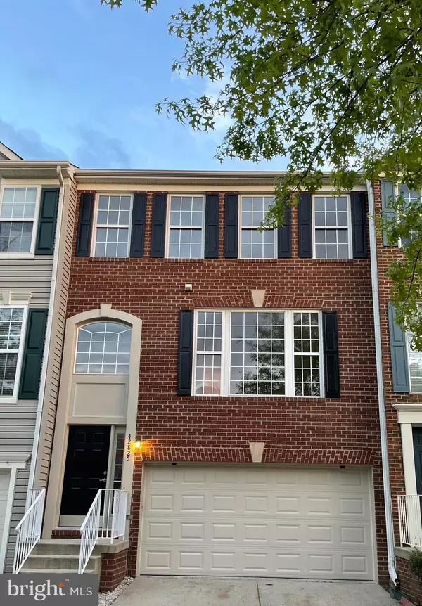 42825 SHALER ST, Chantilly, VA 20152