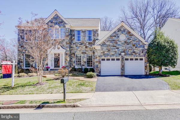 12721 FOX WOODS DR, Herndon, VA 20171