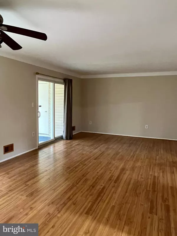 Trenton, NJ 08628,493 SILVIA ST