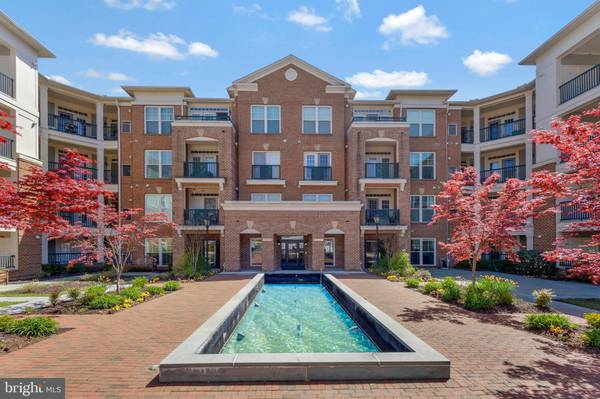 2903 SAINTSBURY PLZ #402, Fairfax, VA 22031