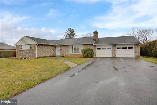 West Lawn, PA 19609,2424 READING BL