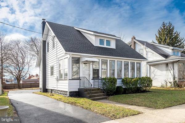 268 W BROAD ST, Gibbstown, NJ 08027