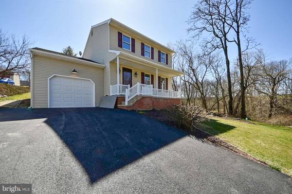 1085 DRAGER RD, Columbia, PA 17512