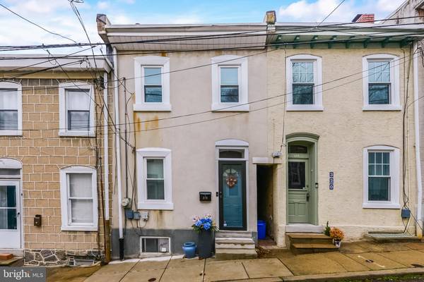 318 CARSON ST, Philadelphia, PA 19128