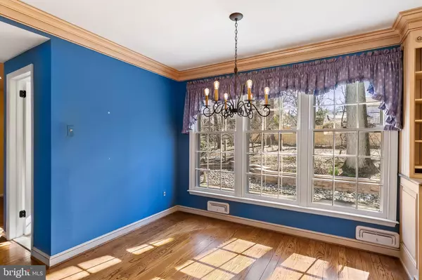 28 PARTRIDGE LN Cherry Hill, NJ 08003