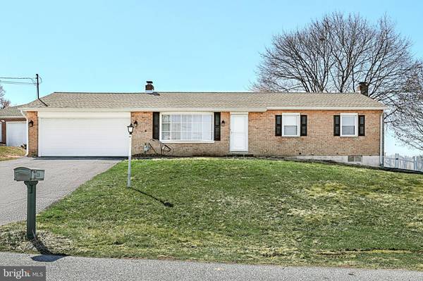 20 PINE ST, Jacobus, PA 17407