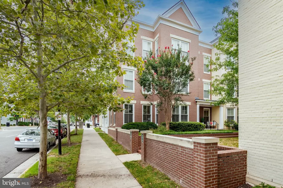 910 POWHATAN ST #304S, Alexandria, VA 22314