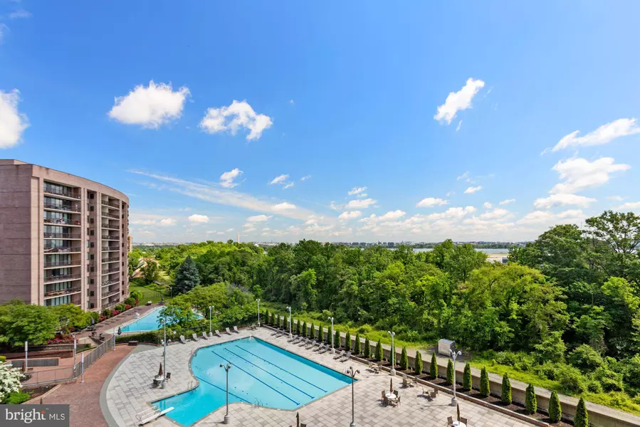 1805 CRYSTAL DR #710S, Arlington, VA 22202