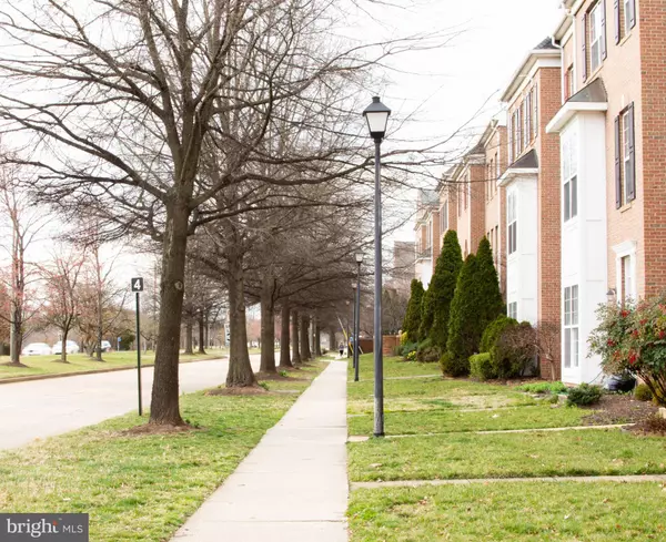 Alexandria, VA 22304,3803 EISENHOWER AVE