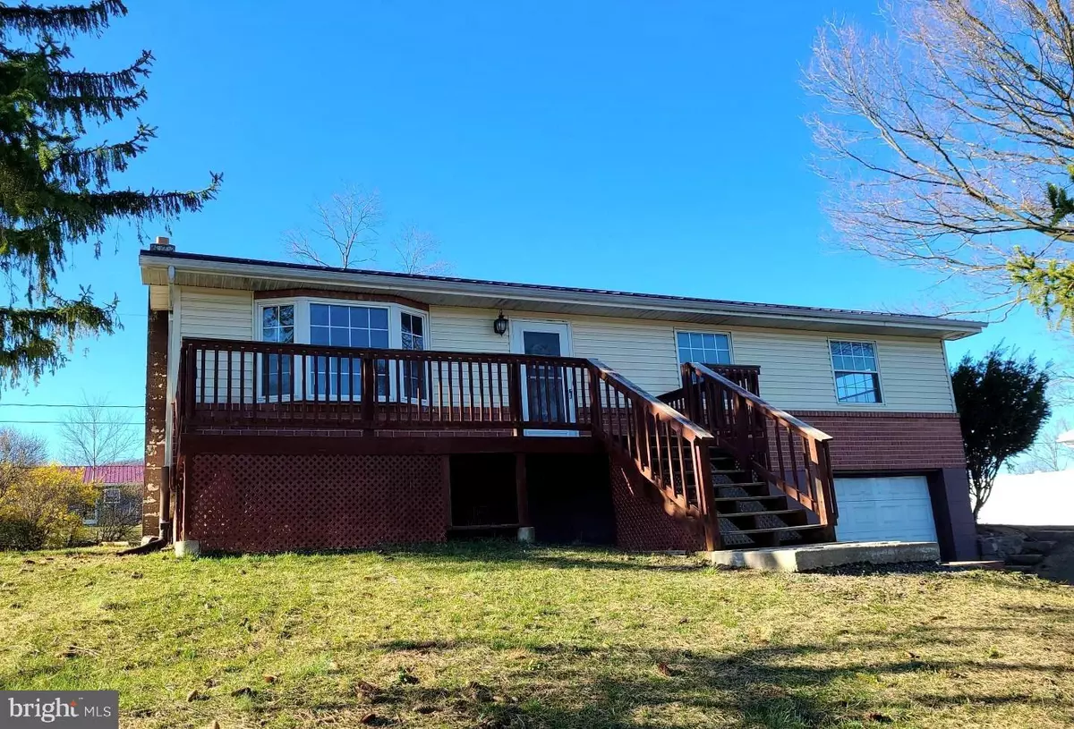 Keyser, WV 26726,157 TULIP DR