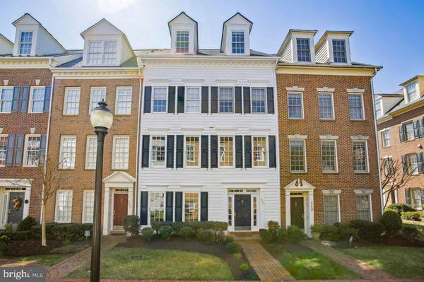 321 S FAYETTE ST, Alexandria, VA 22314