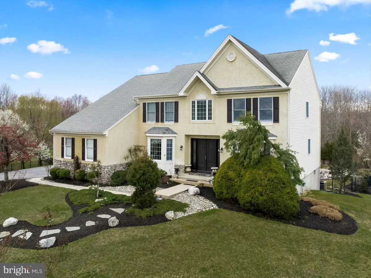 Mount Laurel, NJ 08054,18 ROLLING GLEN CT