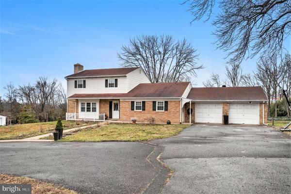 6000 UPPER RIDGE RD, Green Lane, PA 18054