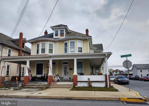 602 N RAILROAD ST, Palmyra, PA 17078