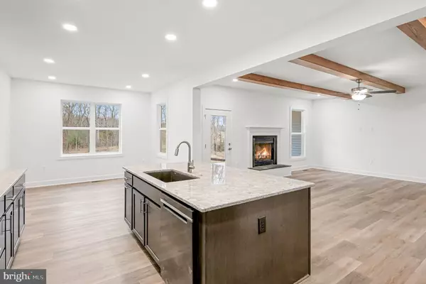 Gainesville, VA 20155,15641 SUNSHINE RIDGE LN