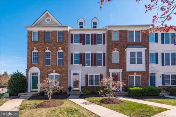 25320 SHIPLEY TER, Chantilly, VA 20152