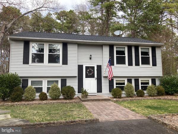 7 GEORGIAN CT., Marlton, NJ 08053