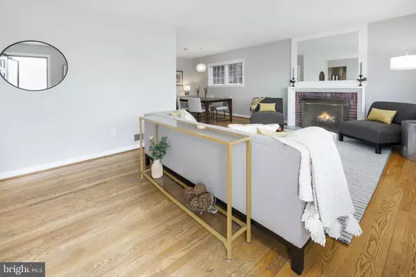 Alexandria, VA 22302,2707 BRYAN PL