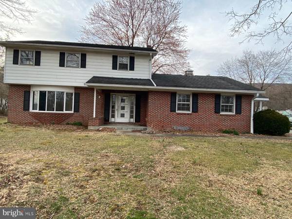 5805 MOUNTAIN ROAD, Chambersburg, PA 17202