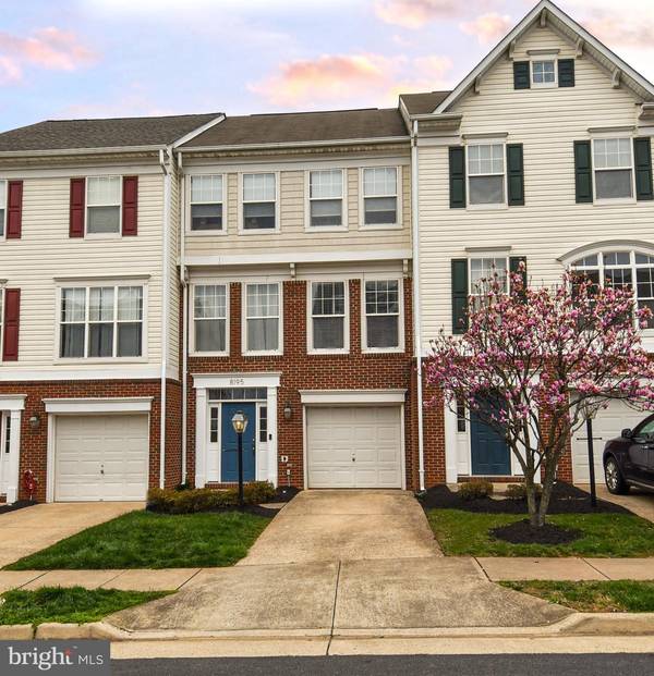 8195 RAINWATER CIR, Manassas, VA 20111