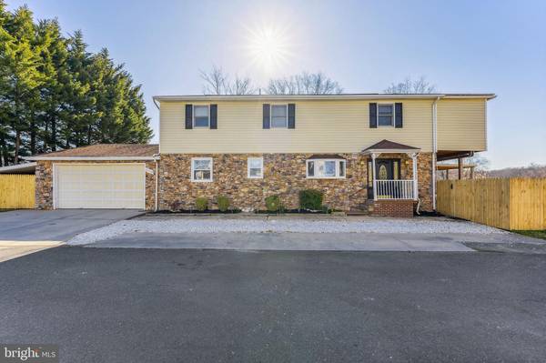 12905 COMMUNITY RD, Middle River, MD 21220