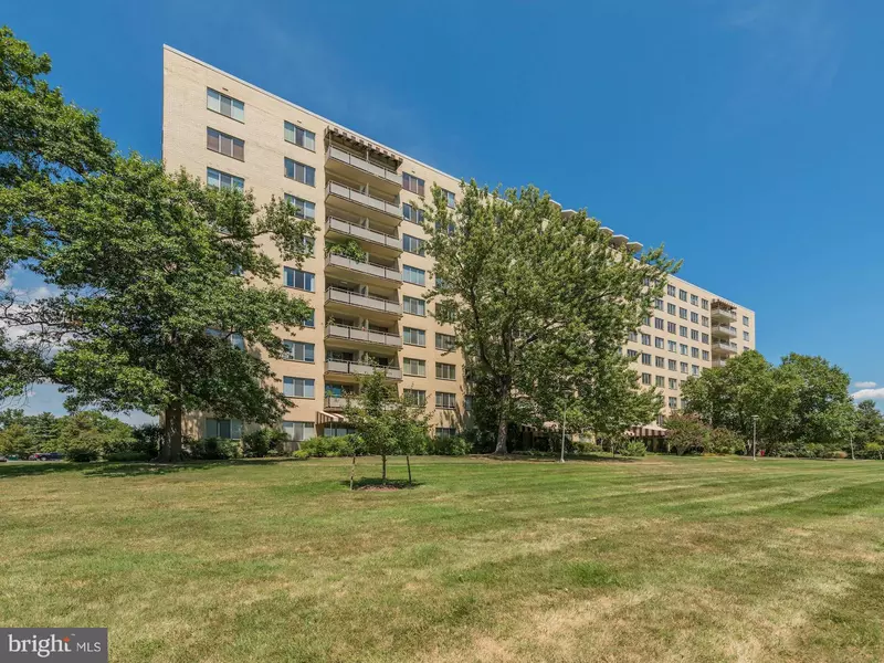 6631 WAKEFIELD DR #705, Alexandria, VA 22307