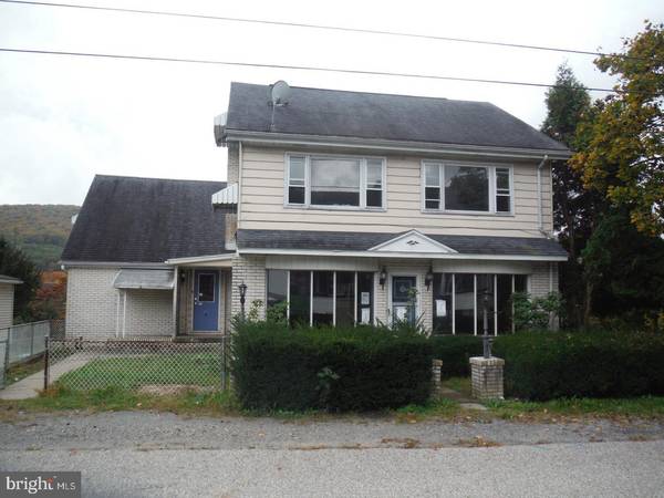 205 CENTER ST, Lykens, PA 17048