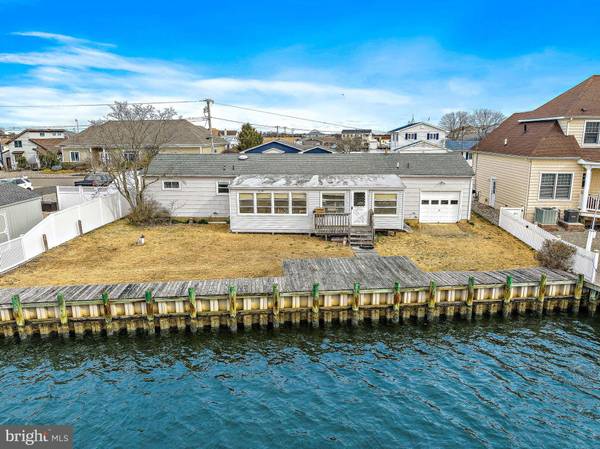 1051 BOWSPRIT POINT, Lanoka Harbor, NJ 08734