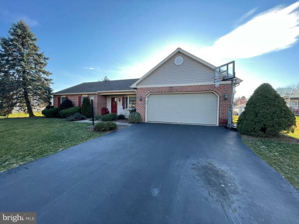 524 S LOCUST ST, Lititz, PA 17543