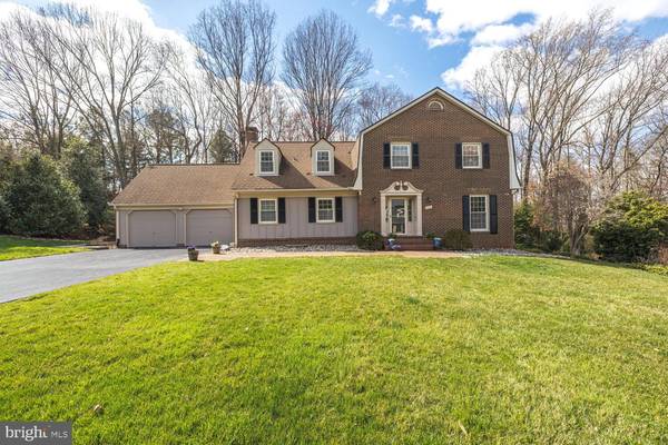 9116 STREAMVIEW LN, Vienna, VA 22182