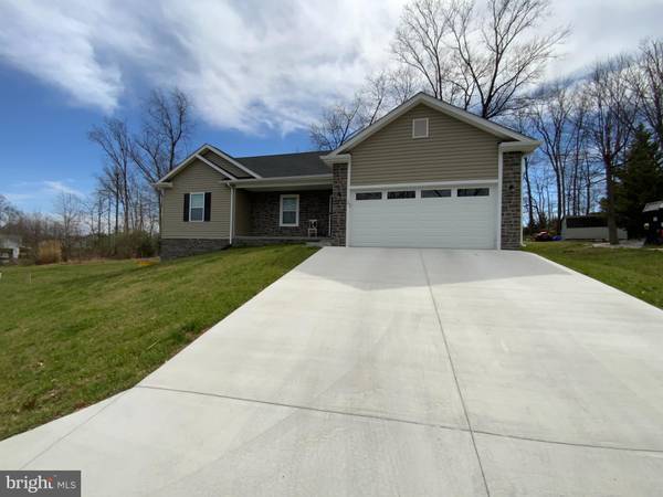 40 DECOY DR, Inwood, WV 25428