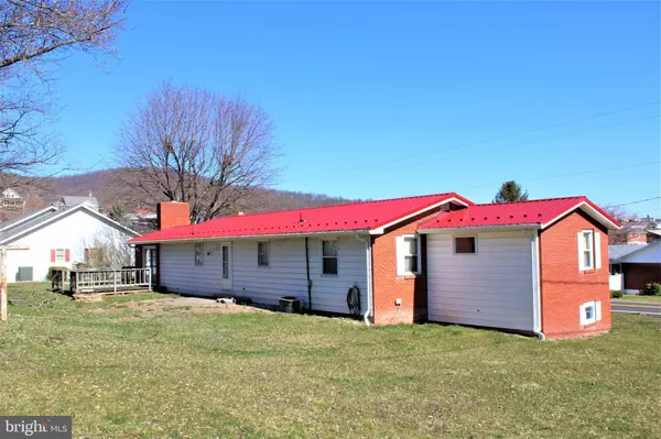 Keyser, WV 26726,205 SOUTHERN DR