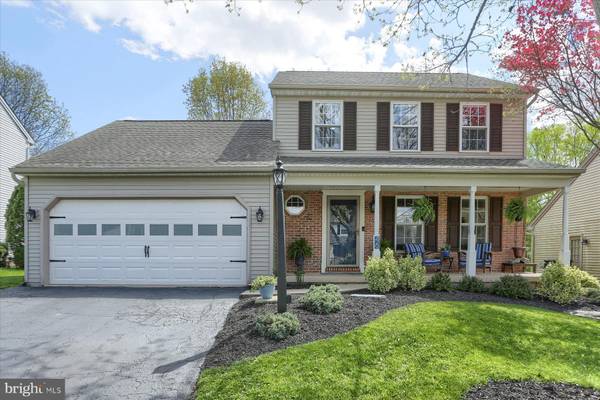 46 MANOR OAKS DR, Millersville, PA 17551