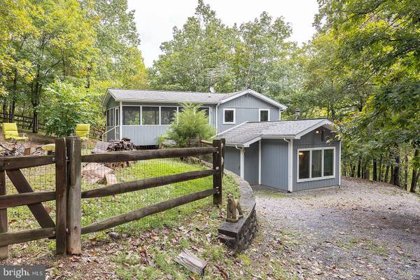 307 WALNUT GROVE CT, Paw Paw, WV 25434