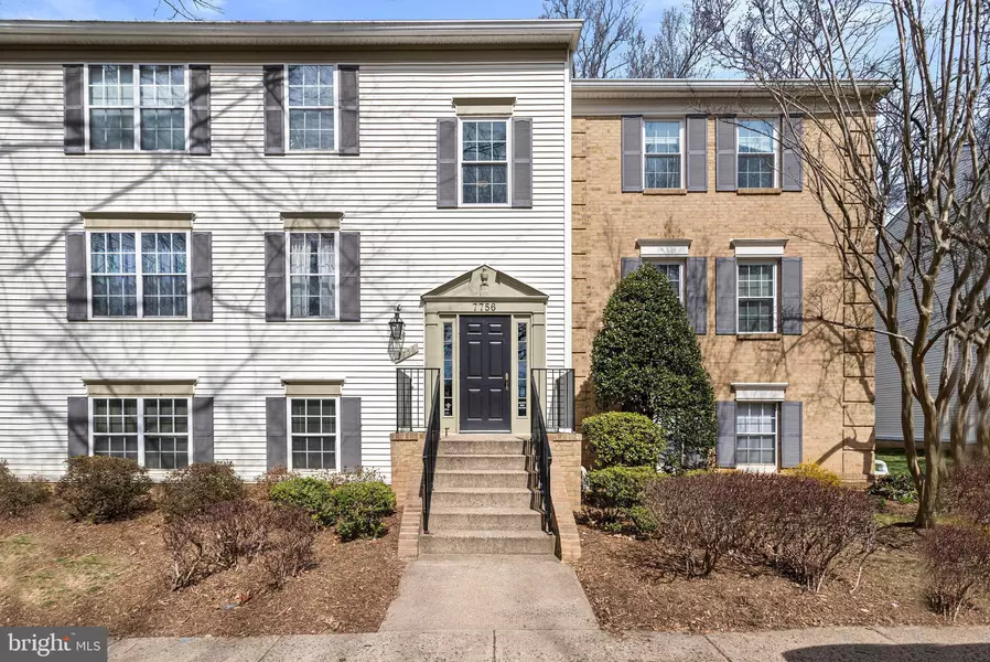 7756 NEW PROVIDENCE DR #13, Falls Church, VA 22042