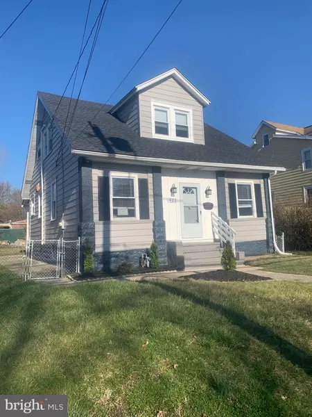 421 LAFAYETTE, Collingdale, PA 19023