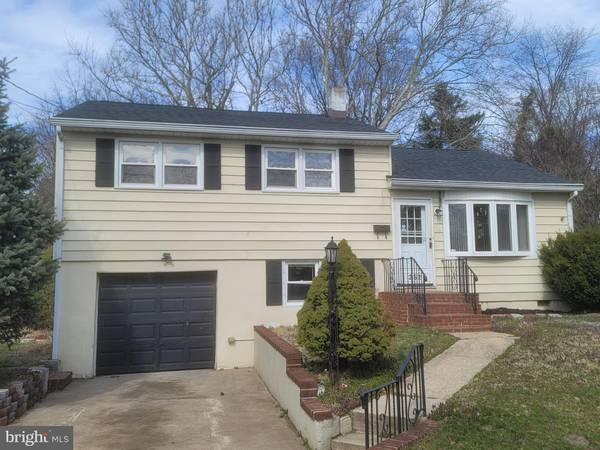 252 DEPTFORD AVE, Woodbury, NJ 08096