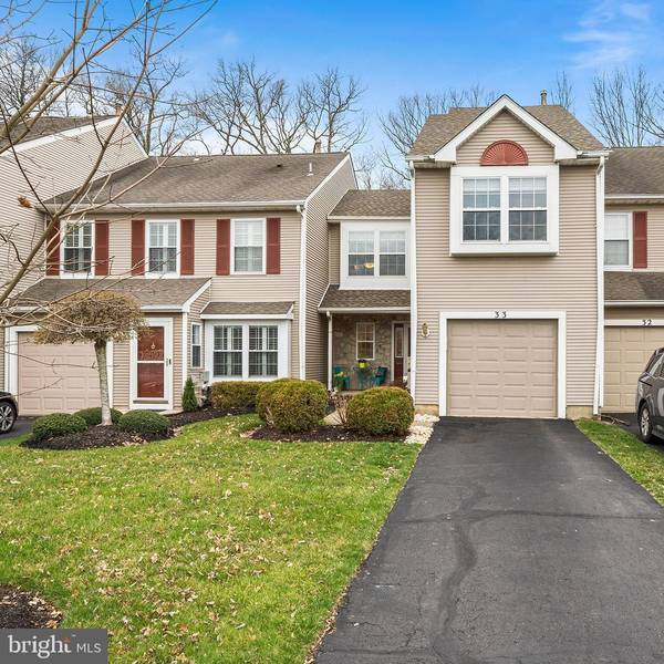 33 CYPRESS PL, Newtown, PA 18940