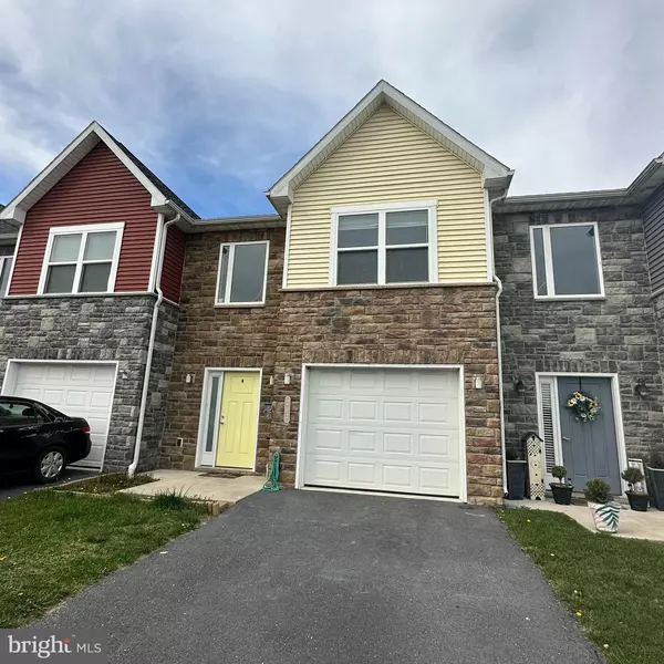 202 MERIWEATHER DRIVE, Chambersburg, PA 17201